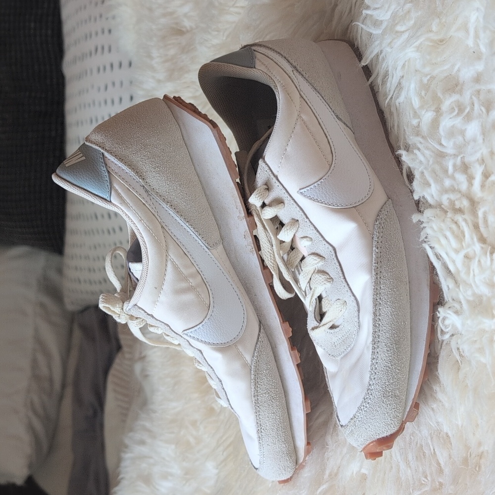 Nike Classic Retro Sneaker